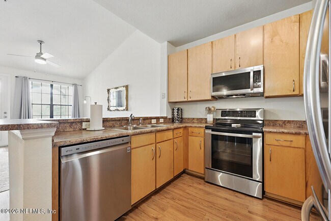 Building Photo - 12700 Bartram Park Blvd