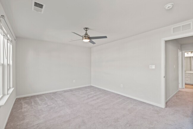 Building Photo - 311 Sunrise Ct