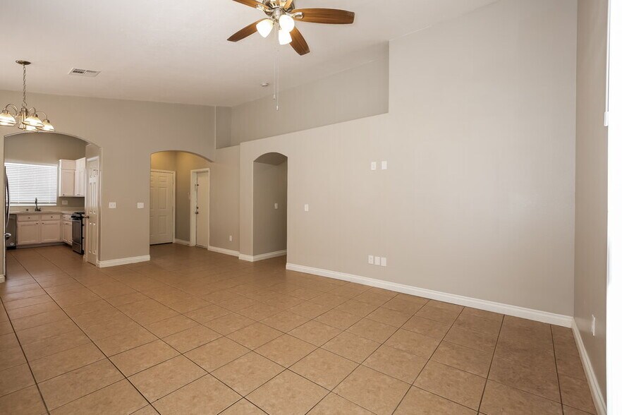 Building Photo - 1536 Knoll Heights Ct