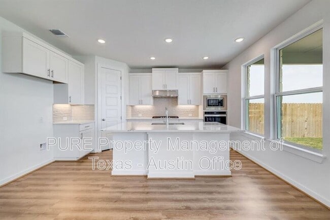 Building Photo - 4311 Port Hope St