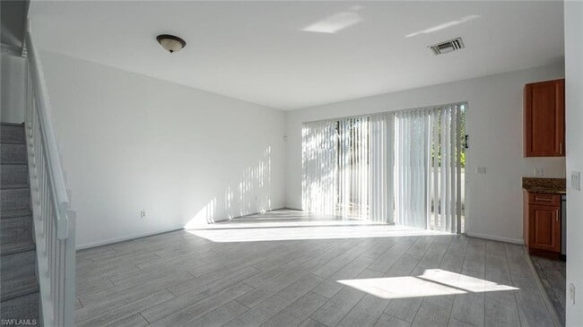 Building Photo - 7077 Venice Way