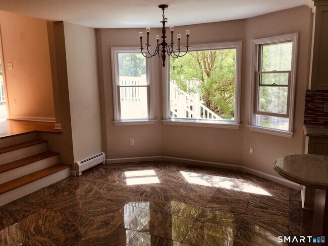 Building Photo - 133 Musket Ridge Rd