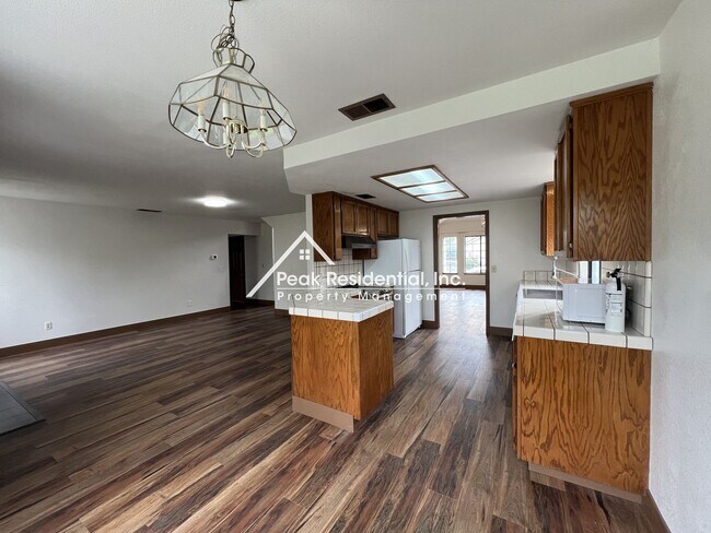 Building Photo - 5205 Efthemia Way