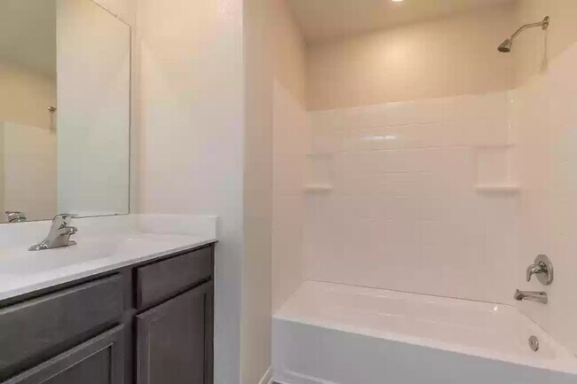 Building Photo - 8135 Vacek Meadows Loop