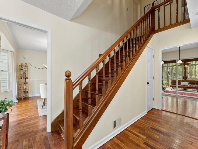 Building Photo - 170 Arrowood Ln