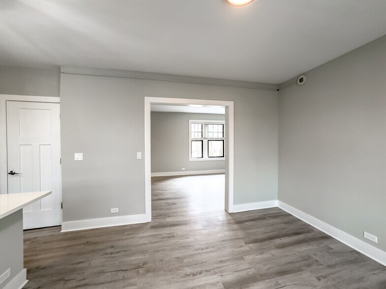 Building Photo - 376 Hazel Ave