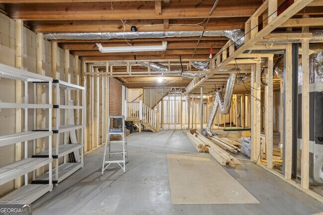 Building Photo - 4708 Tall Pines Dr NW