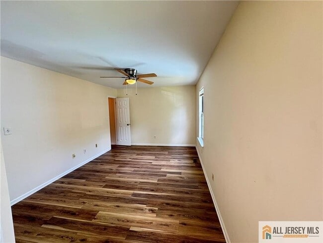 Building Photo - 3606 Cricket Cir