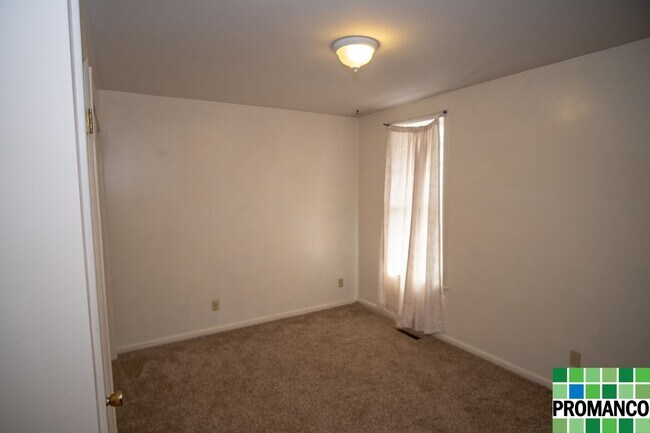 Building Photo - Very nice Single-Family home!