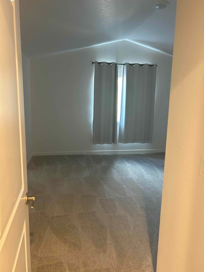 Building Photo - 5059 NW Stardown Dr