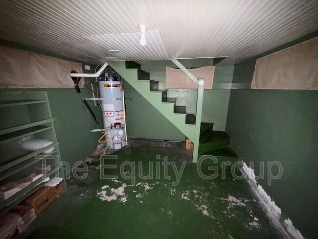 Building Photo - 820 S Court St