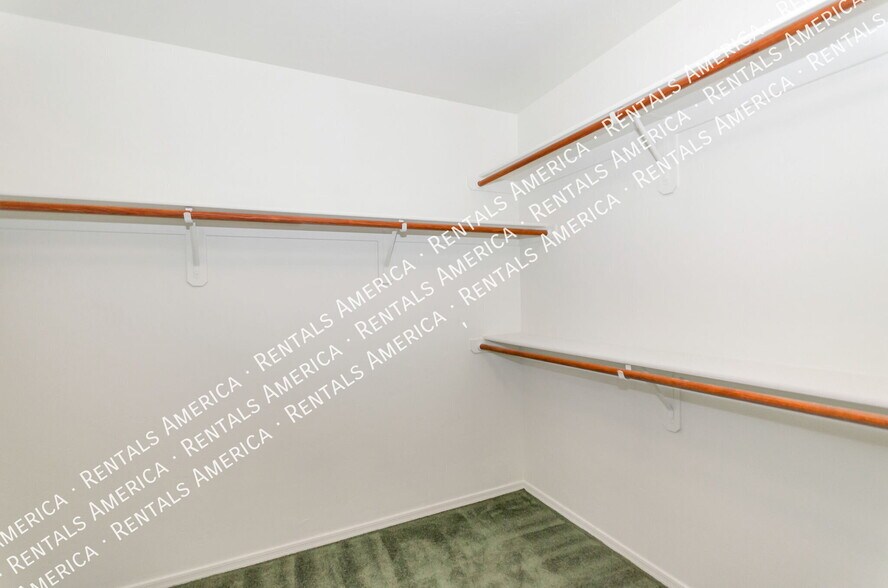 Building Photo - 894 N Sugar Maple Pl