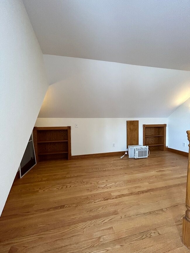 Building Photo - Beautiful 2 Bedroom 2 Bathroom House