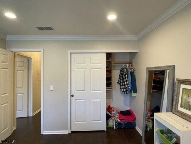 Building Photo - 28 Commonwealth Dr