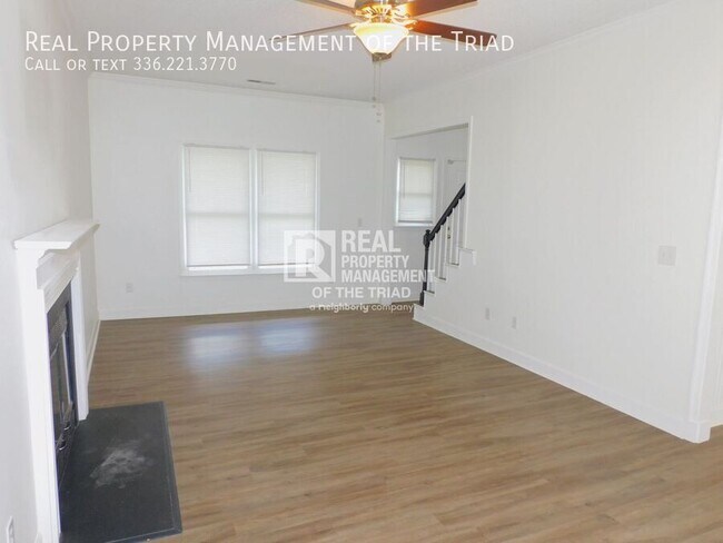 Building Photo - 3407 Park Hill Dr