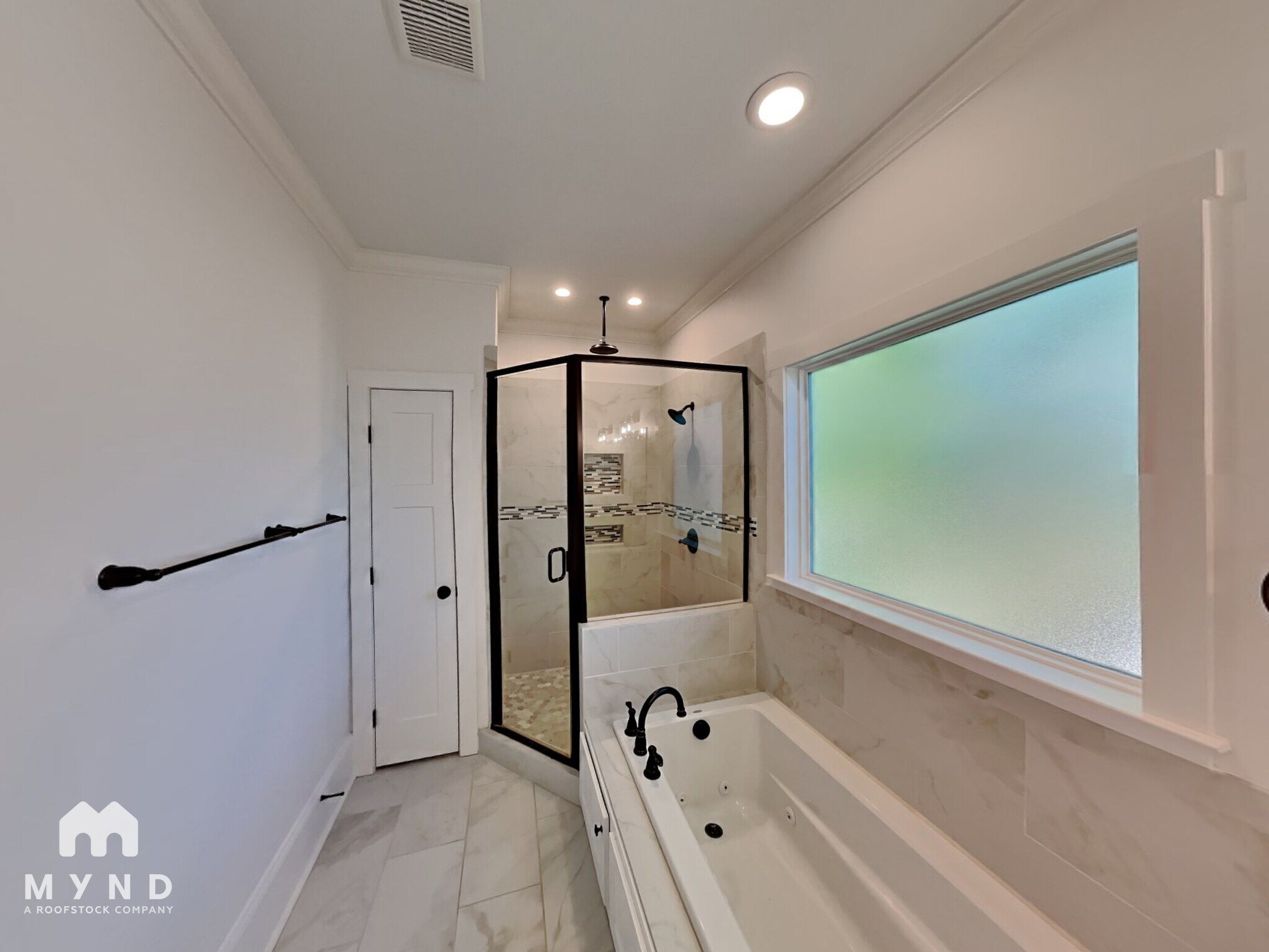 Building Photo - 1837 Umstead St