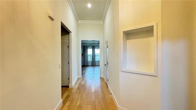 Building Photo - 5806 W Red Maple Dr