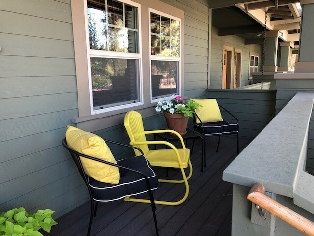 Building Photo - Fully Furnished Home