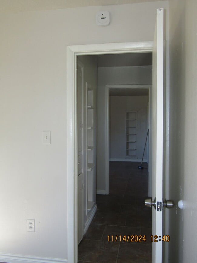 Building Photo - Very nice home on the Lawton's West Side!