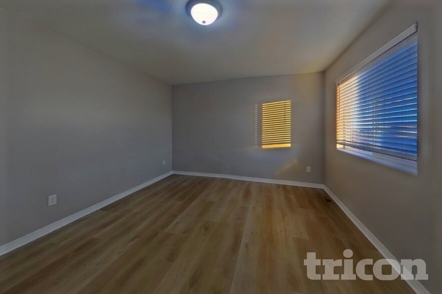 Building Photo - 7950 Sea Oats Dr