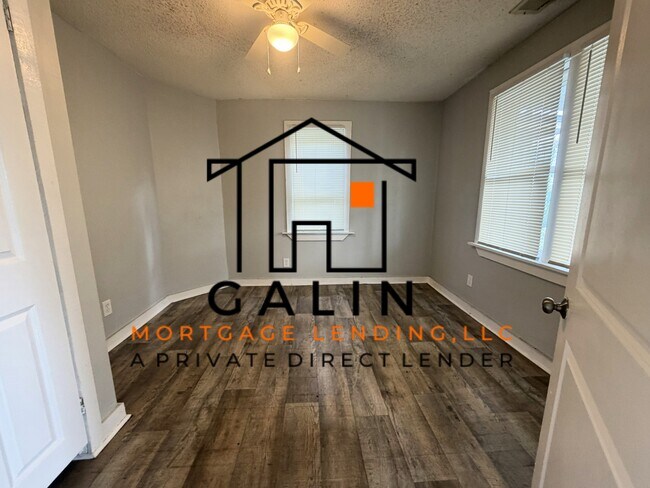 Building Photo - 1402 Comer St