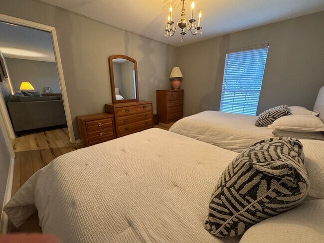 Building Photo - GREAT SPACIOUS CONDO | GATED | MEDICAL CENTER - 410 & IH10 | 3 BEDROOMS | 2 BATHROOMS