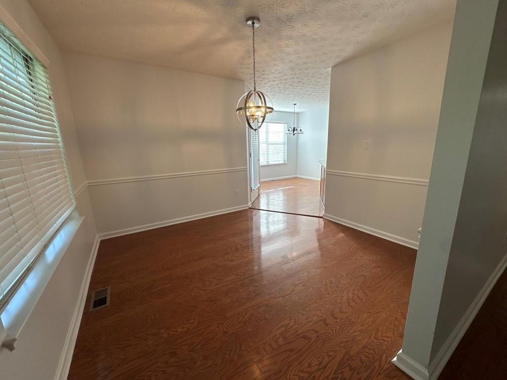 Building Photo - 1925 Heatherton Rd