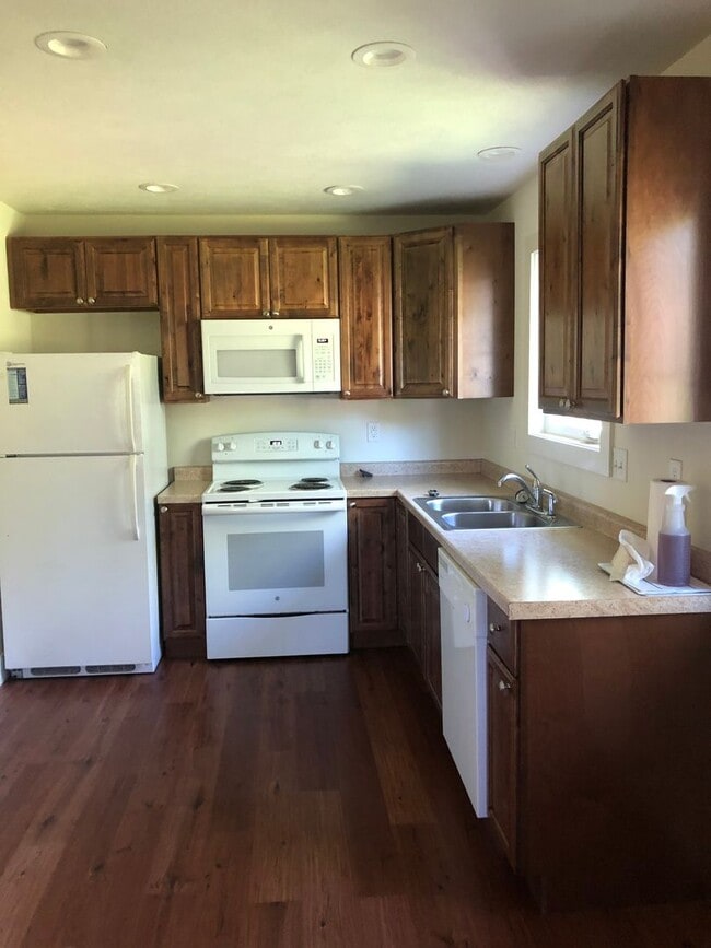 Building Photo - 714 S Henderson St