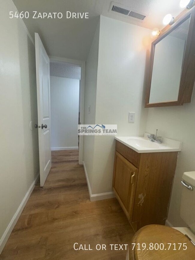 Building Photo - 5460 Zapato Dr