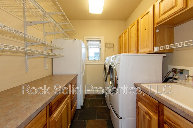 Building Photo - 7513 Jacob Pl