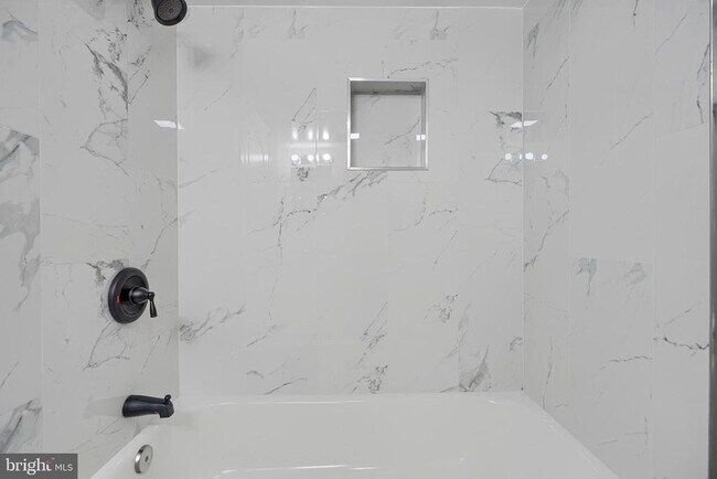 Building Photo - 3901 Forrester Ave