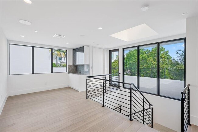 Building Photo - 204 Osceola Park Ln