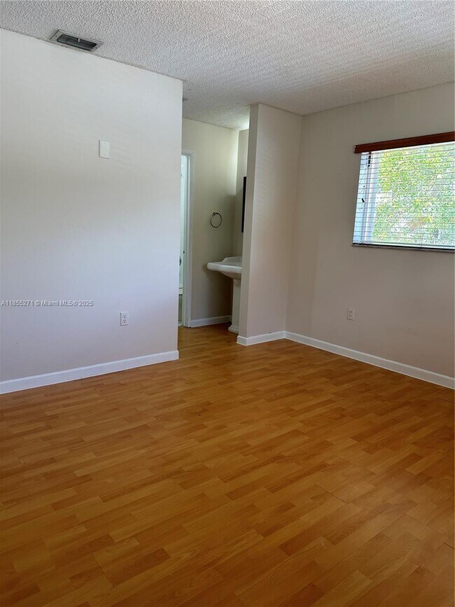 Building Photo - 14907 SW 80th St