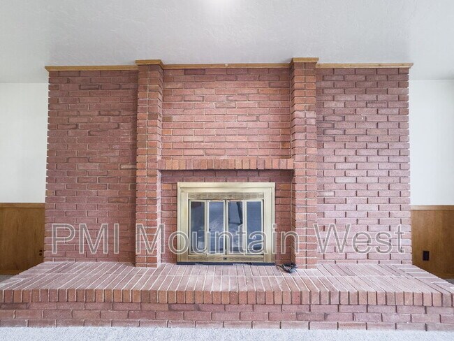 Building Photo - 1123 S 1500 E