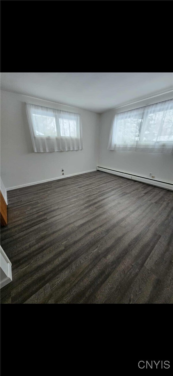 Building Photo - 245 Pratt St