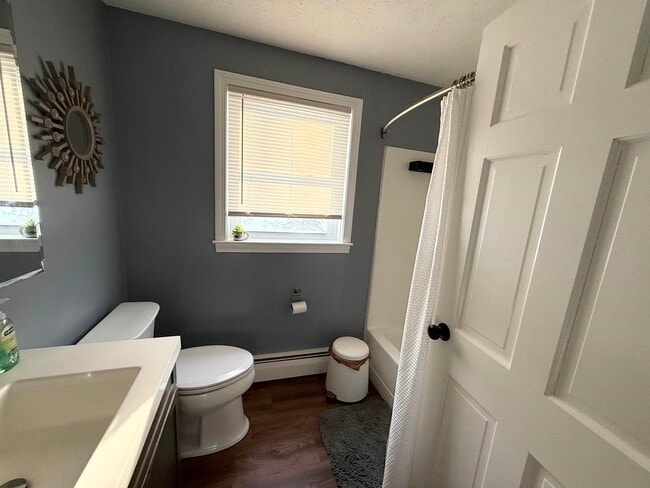 Building Photo - 53 Holmes Dr