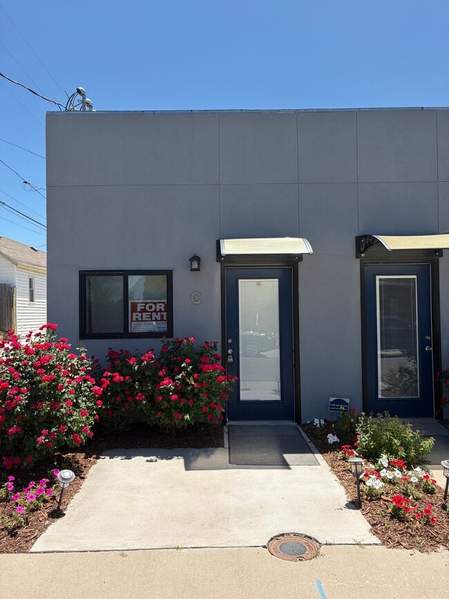 Building Photo - 3850 S Lowell Blvd