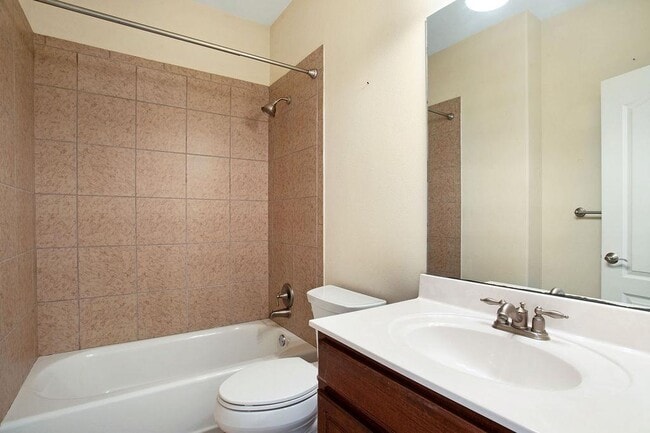 Building Photo - 6715 Windrift Way