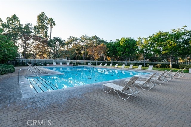 Building Photo - 3 Almador