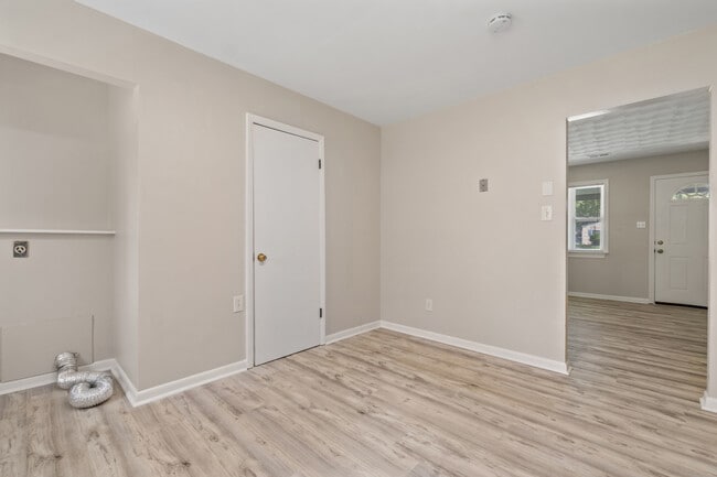 Building Photo - 3305 Portobello Ct