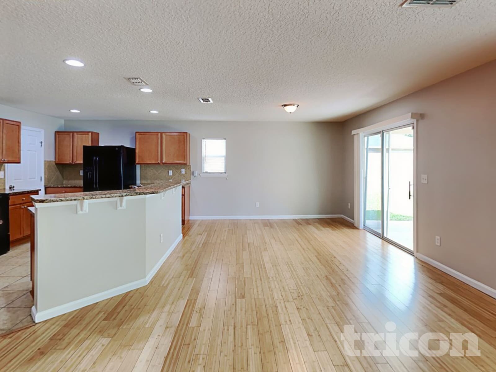 Building Photo - 11982 Alexandra Dr