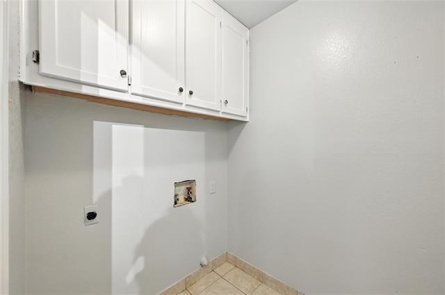 Building Photo - 3529 Alexandria Dr