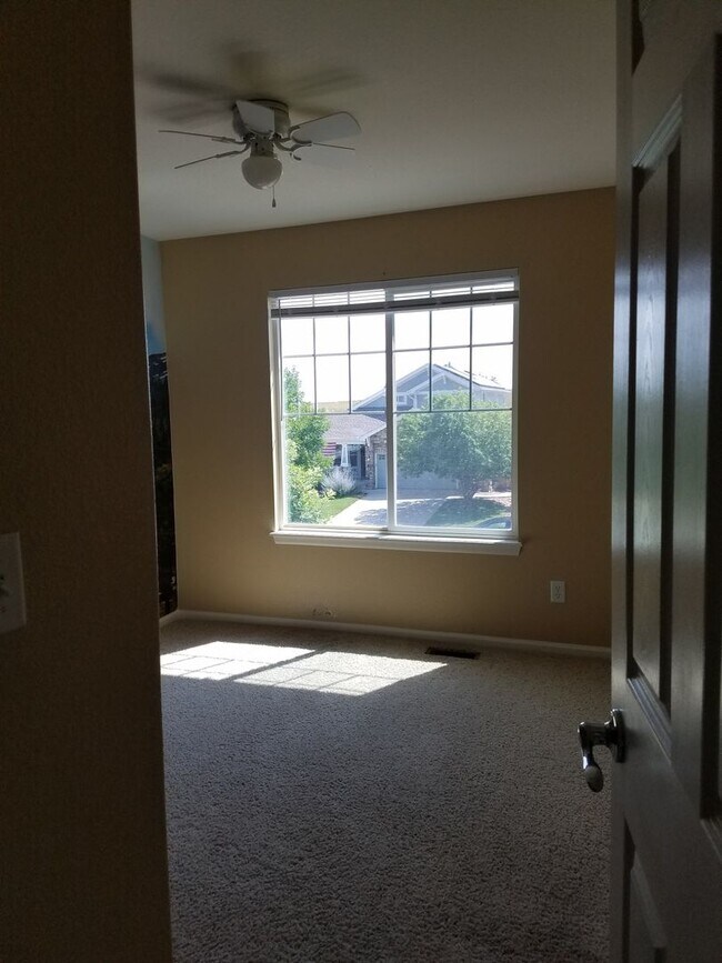 Building Photo - Tollgate Crossing 2 Story with 6 Bedrooms ...
