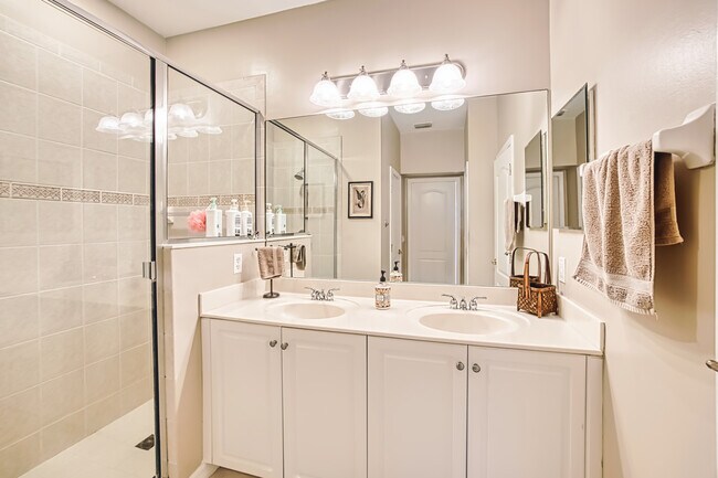 Building Photo - 3111 Cottonwood Bend