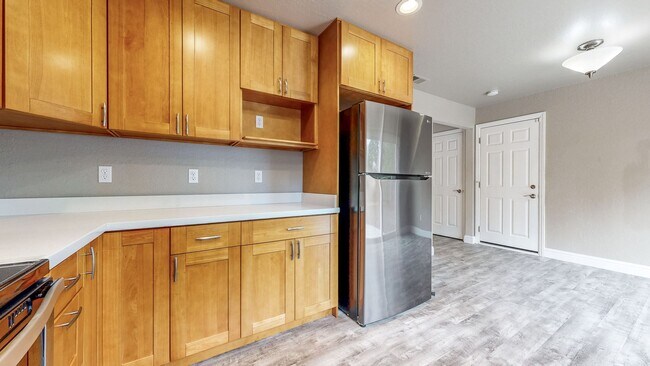Building Photo - Bright 2 Bedroom, 1 Bathroom Single Family Home! Attached 2 Car Garage and Landscaping Included!