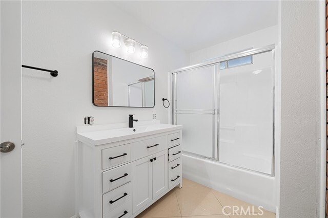 Building Photo - 968 Englewild Dr