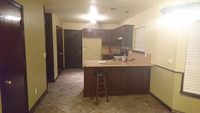 Building Photo - 3900 Goshawk Cir