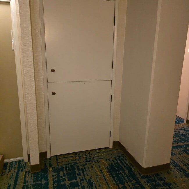 Building Photo - Kaimana Lanais Condo