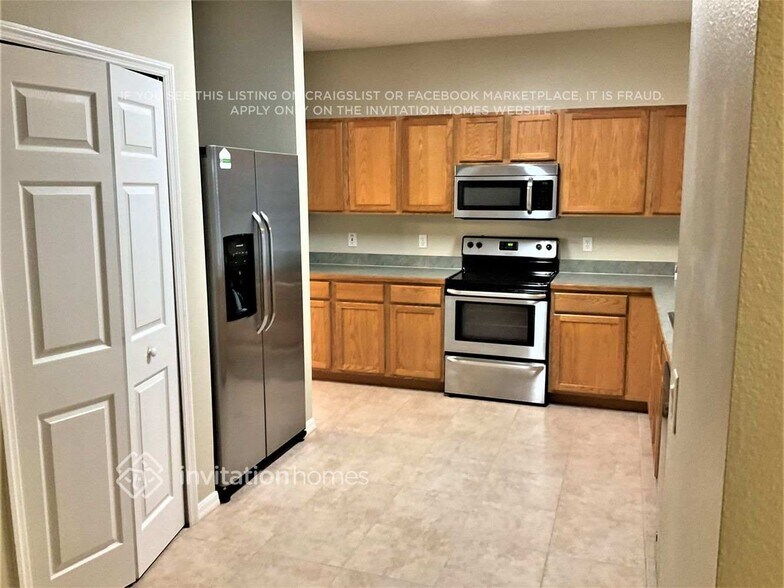 Building Photo - 632 Cressa Cir