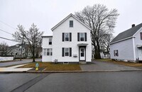 Building Photo - 31 Blossom St